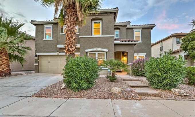 Gilbert House | Private Pool and Hot Tub Family Home in Gilbert