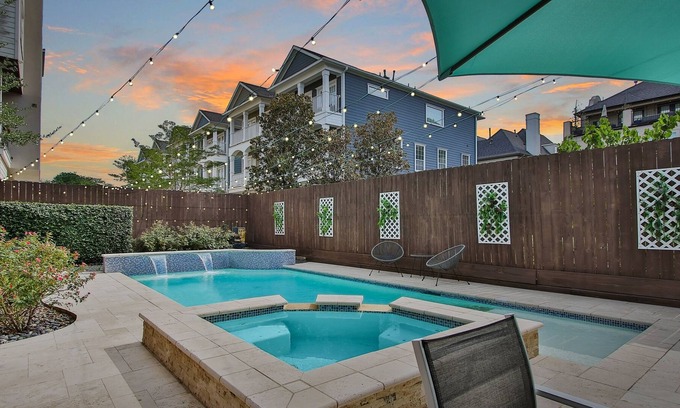 Shady Acres House | Private Pool + Hot Tub in Houston Heights - Lovett!