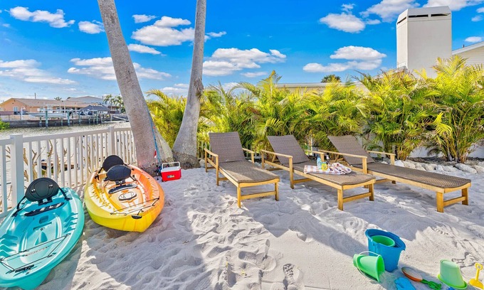 Spring Hill House | Private Pool/Openings 4 Scallop season/Waterfront
