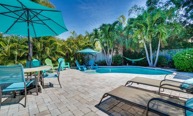 Anna Maria Cottage | Private Pool - Seaglass Cottage by SeaBreeze Vacation