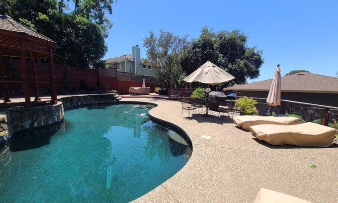 Santa Rosa House | Private Pool & Spa, Billiards, Piano, 5k Acres of Hiking/Biking, Huge Backyard!