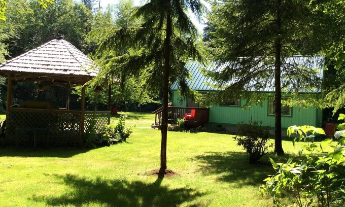 Forks Cabin | Private,Quiet,cabin,on 27 acres,w/trails. near the Hoh Rain Forest Nat' l Park.