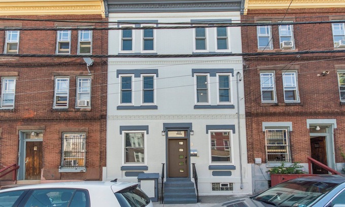 University City House | Private room, attached pvt bath. Couple's retreat in U. City. Penn. Free Park.