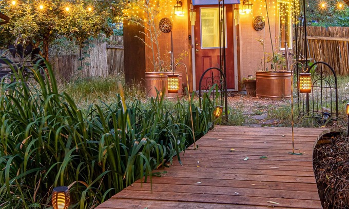 Southeast Eugene Cabin | ☯ Private Roundhouse … Enchanting! (Not in a Box!)