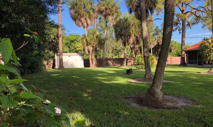 Golden Lakes House | Private Sanctuary in the Heart of Royal Palm Beach..