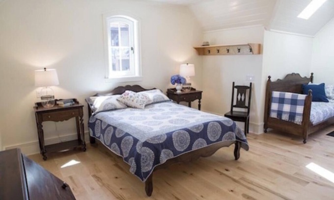 Kamloops Apartment | Private suite in interior BC, steps away from white sand beach