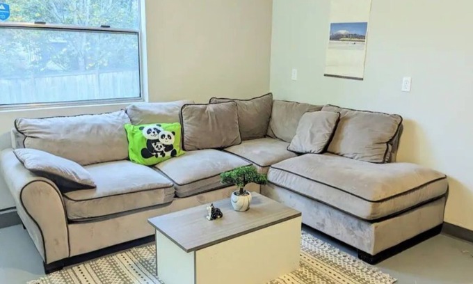 West Bellevue Apartment | Private Suite with own entrance