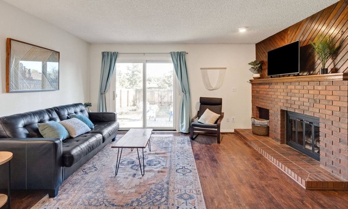 Fort Collins House | Private Townhome with Fenced Yard- Pet friendly