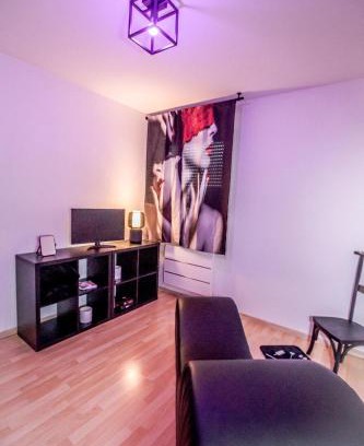 Walbourg Apartment | PRoJET KUROI - Love Room BDSM - Balançoire, Banc de fessée, Cage, Croix, Tantra