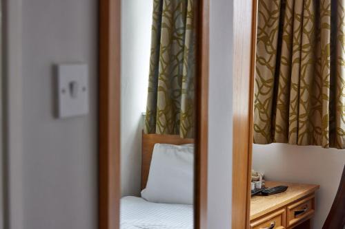 Jesmond House | Properties Unique Dene Rooms - Single Room
