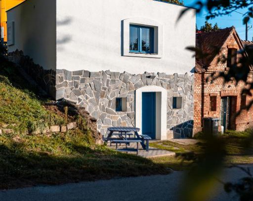Stary Poddvorov Apartment | Prostě Sklípek