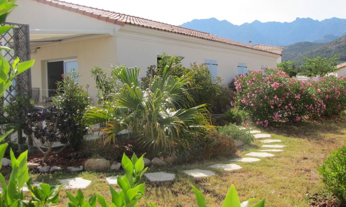 Calenzana House | PROVENCAL STYLE HOUSE WITH SEA VIEW