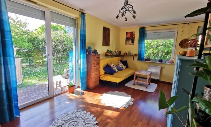 Gdansk Apartment | Przytulna kawalerka z ogrodem