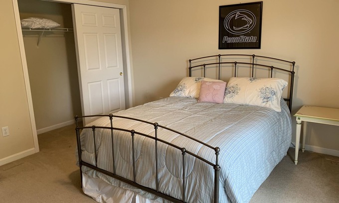 State College House | PSU Townhouse Walking Distance from Beaver Stadium