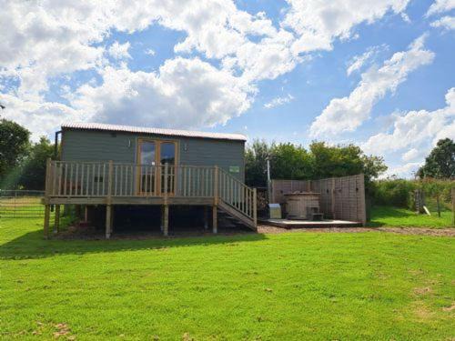 Carlisle House | Puddleduck Hut Armathwaite
