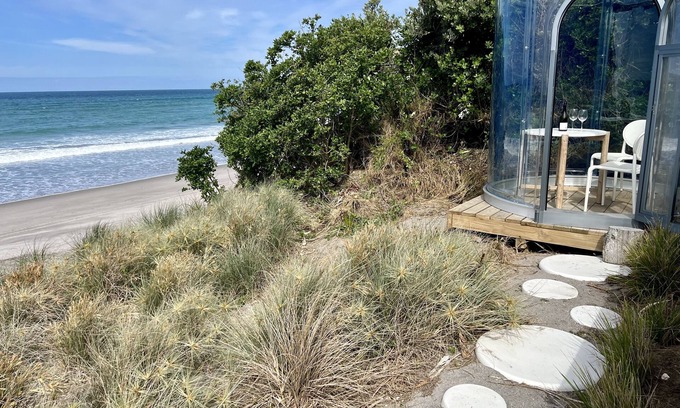 Pukehina Apartment | Pukehina absolute oceanfront apartment