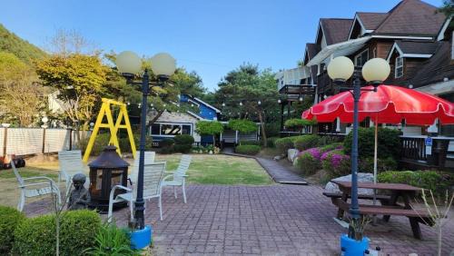 Heungjeonggyegok House | Pyeongchang Bench House