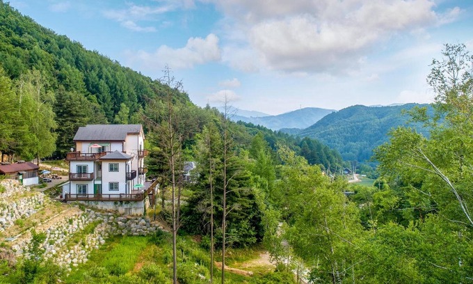 Bongpyeong House | Pyeongchang Secret Garden Pension