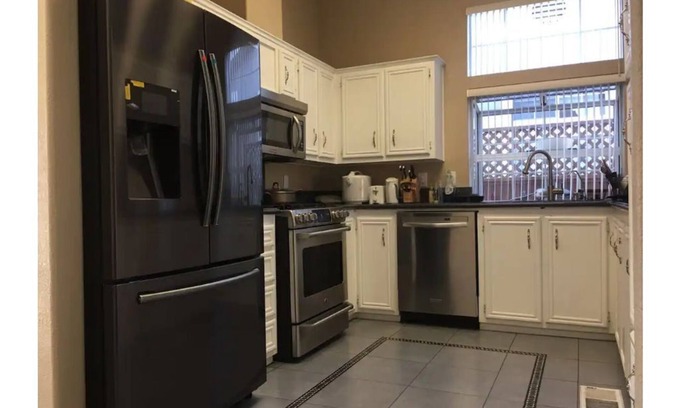 South San Jose Villa | Q-Bed Room3: 2 Miles to SJDT Convention Center&SJSU. 5 Miles to SJC