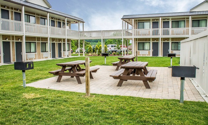 Cambridge Hotel | Quality Inn Cambridge