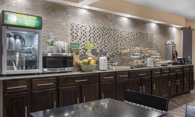 Toddville Road Hotel | Quality Inn Charlotte Airport