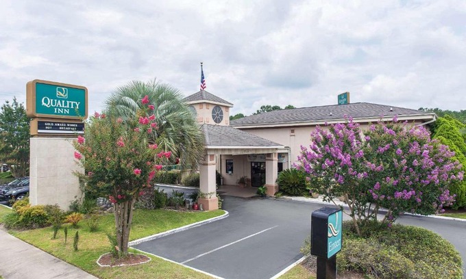 Goose Creek Hotel | Quality Inn Goose Creek - Charleston