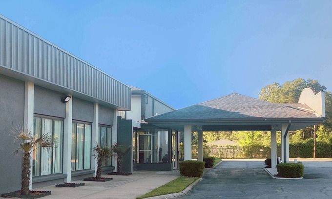 Little Rock Hotel | Quality Inn Little Rock South