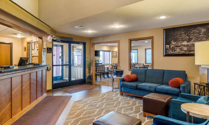 Pueblo Hotel | Quality Inn Pueblo North