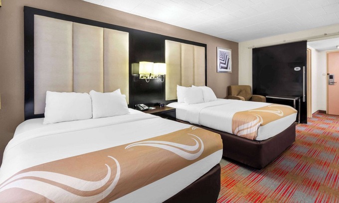 Altoona Hotel | Quality Inn & Suites Altoona