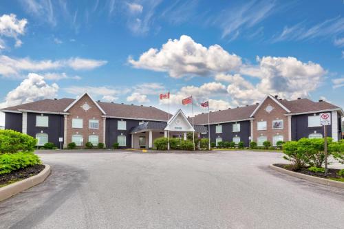 Clearview Hotel | Quality Inn & Suites
