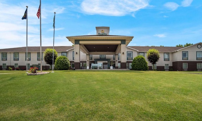 Scotland Hotel | Quality Inn & Suites Chambersburg Northeast