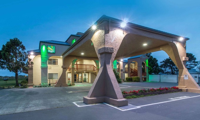 Crescent City Hotel | Quality Inn & Suites Crescent City Redwood Coast