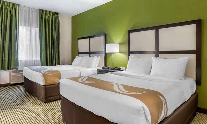 Bay City Hotel | Quality Inn & Suites