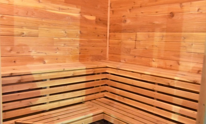 Marquette Hotel | Quality Inn