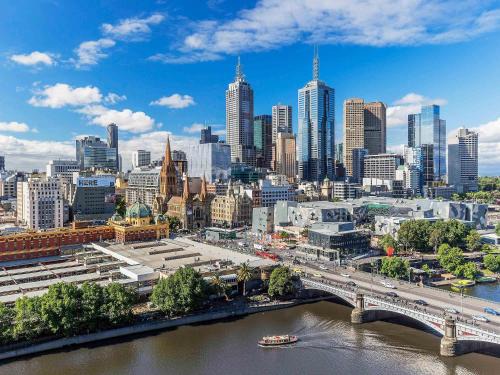 Southbank Hotel | Quay West Suites Melbourne