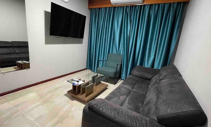 Paramaribo Apartment | Queen's Two Bedroom Apartment