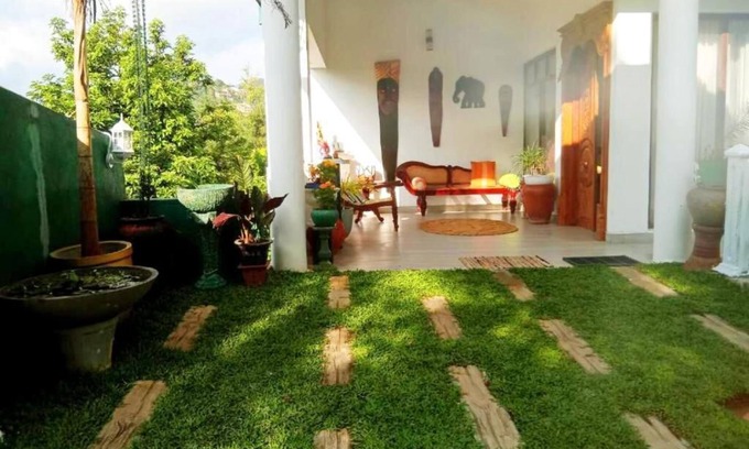Peradeniya House | Queens Garden Villa ,Kandy