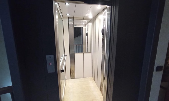 Gargallo Villa | Questa elegante villa offre camere perfetto per viaggi di lavoro o di coppia