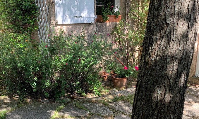 Saint-Gely-du-Fesc House | Quiet, air-conditioned villa near Montpellier, sea and river. Pets allowed