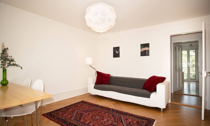 Basel Apartment | Quiet and modern apartment right next to the park