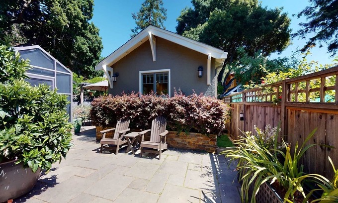 Rockridge House | Quiet Apartment Near College Ave in Oakland