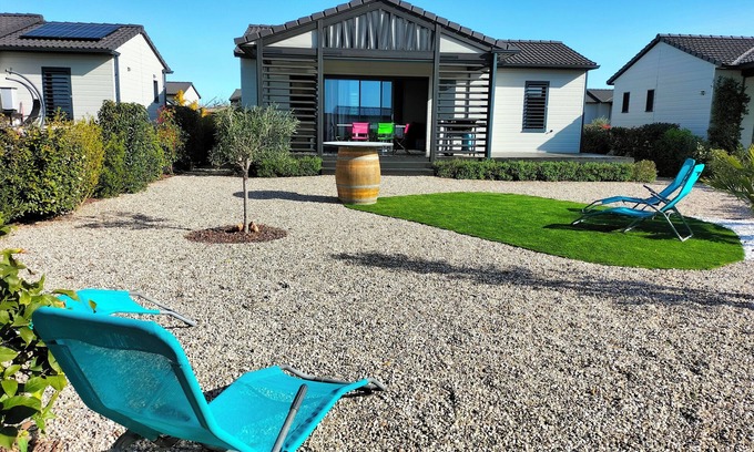 Pomerols Ski Chalet | Quiet chalet in a residential leisure park near Marseillan