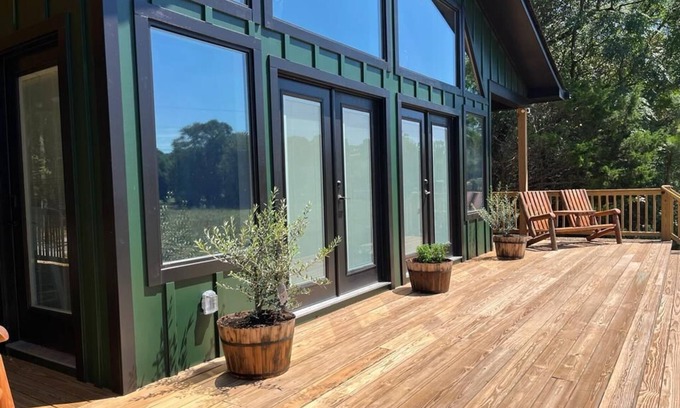 Athens Cabin | Quiet farm cabin located minutes from downtown Athens!