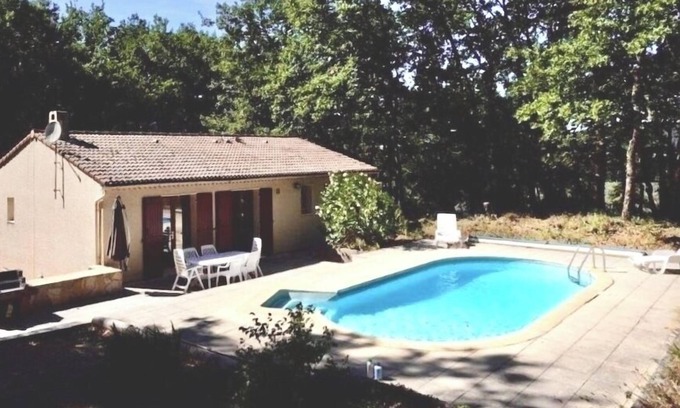 Chantemerle-les-Grignan House | Quiet Holiday Home with Pool πββοΈ