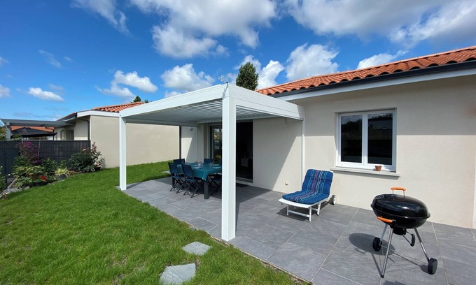 Biscarrosse House | Quiet house, south facing, sleeps 6 3 Stars