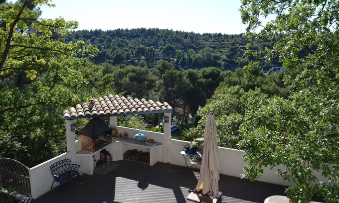 Salon-de-Provence Villa | Quiet "provençale" villa - Quiet Provencal villa.