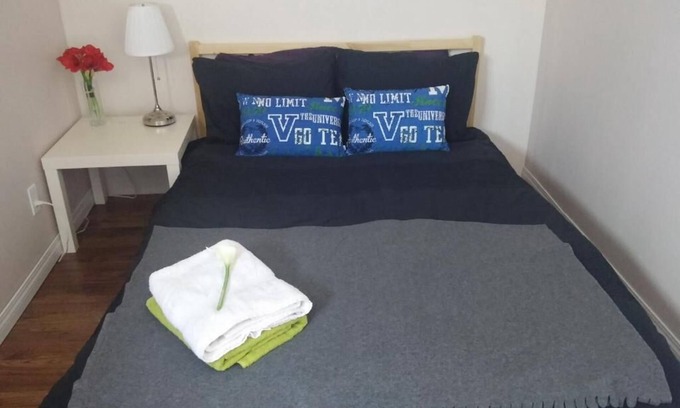 Winnipeg House | Quiet room Close the the Assiniboine Park