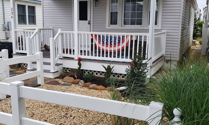 Seaside Heights House | Quiet Seaside Heights Cottage