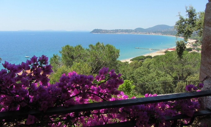 La Croix-Valmer Apartment | Quiet seaside villa. Beach 300 meters away. Exceptional view of the islands