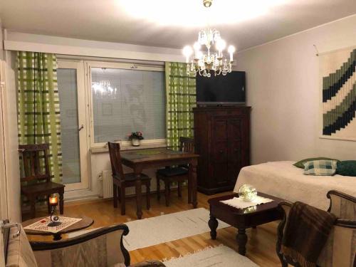 Itainen District Apartment | Quiet studio close to the mall and the metro